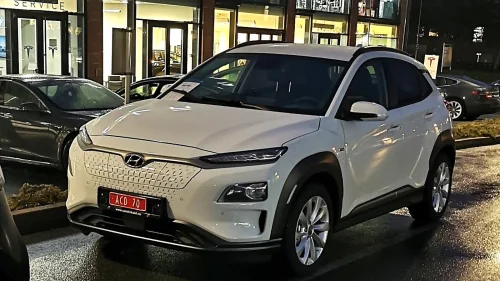 HYUNDAI Kona