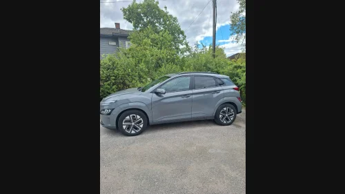 HYUNDAI Kona Premium LR
