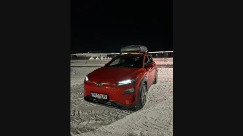 HYUNDAI Kona Premium