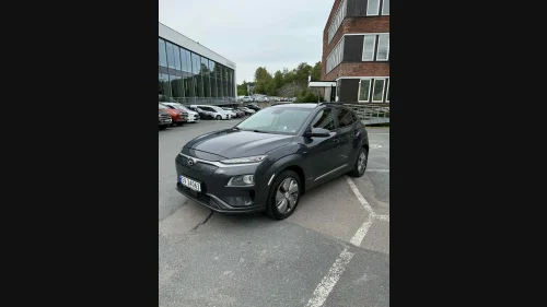 HYUNDAI Kona FULL UTSTYRT/64KWT/HEADUP/VENTILERTE SETER/ACC