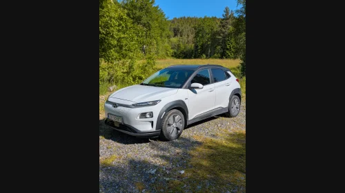 HYUNDAI Kona Premium