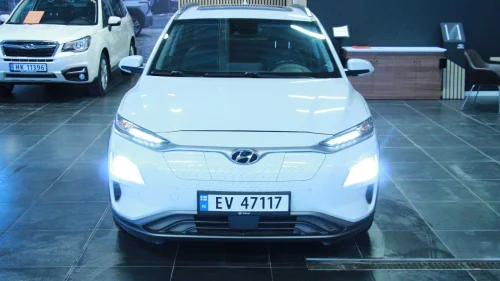 HYUNDAI Kona Premium ACC-Takluke-Skinn-varme-HUD-S/V-Long Range