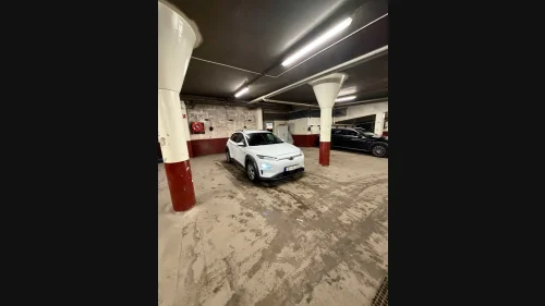 HYUNDAI Kona Electric 64kWh Long Range / HUD / KRELL