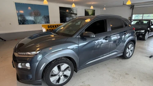 HYUNDAI Kona Premium -long range 449 km wltp
