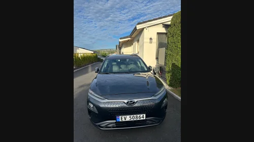 HYUNDAI Kona Premium