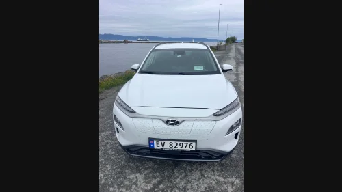 HYUNDAI Kona Premium
