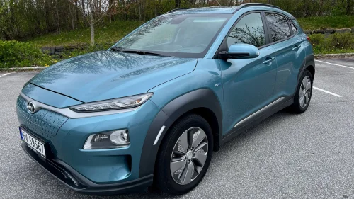 HYUNDAI Kona Premium