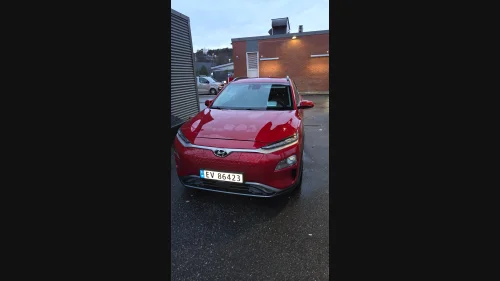 HYUNDAI Kona Premium