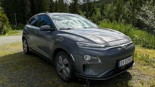 HYUNDAI Kona Premium