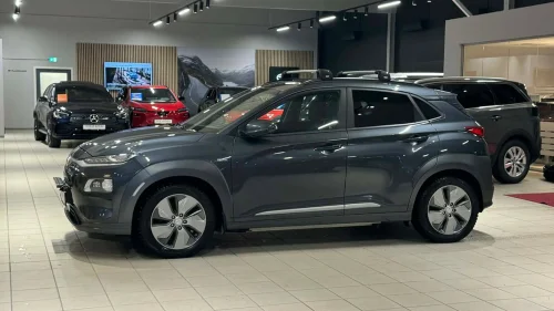 HYUNDAI Kona 64 kWh PREMIUM | 449 KM | SKINN | TAKRAILS | LED-BAR