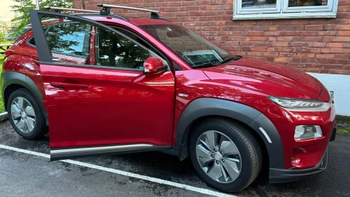 HYUNDAI Kona Premium