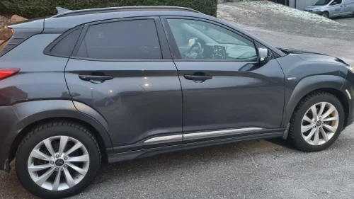 HYUNDAI Kona Premium