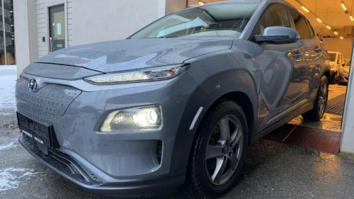 HYUNDAI Kona 64KWh PREMIUM, SKINN, ACC, RKAMERA, NAVI, KRELL, DAB+,