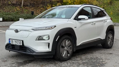 HYUNDAI Kona Premium 64 kWt, Ryggekamera, Soltak, Skinninteriør, S+V