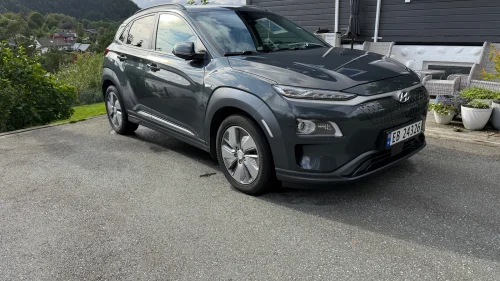 HYUNDAI Kona Premium