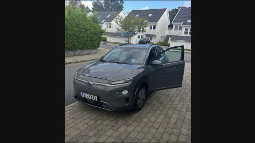 HYUNDAI Kona Premium