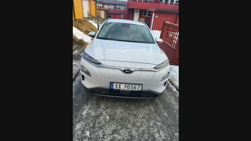 HYUNDAI Kona Premium