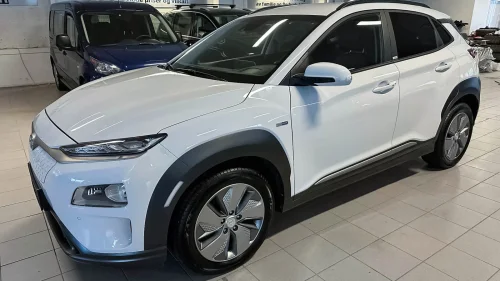 HYUNDAI Kona HiFi HUD R.Kam ACC Navi Delskinn++
