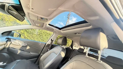 HYUNDAI Kona Premium