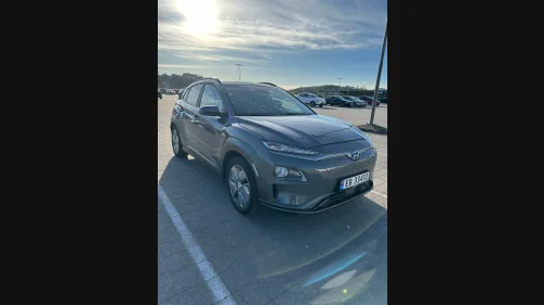 HYUNDAI Kona Premium