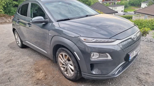 HYUNDAI Kona Premium