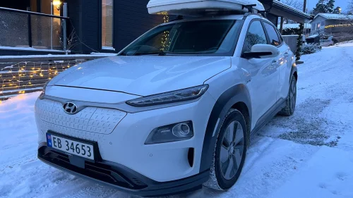 HYUNDAI Kona