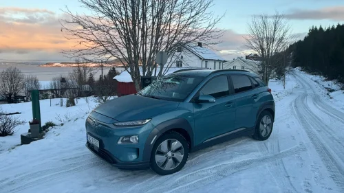 HYUNDAI Kona