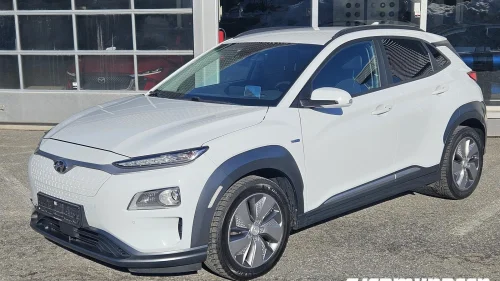 HYUNDAI Kona 64kWh 204Hk Premium m/skinn Meget hel og pen!