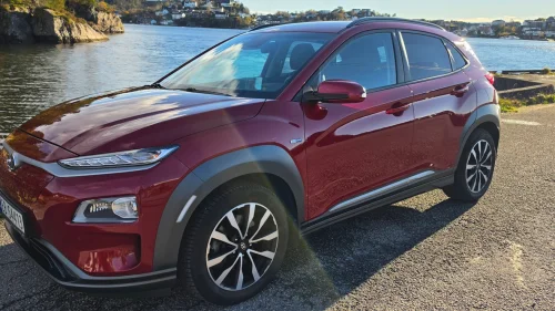 HYUNDAI Kona Premium