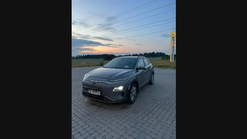 HYUNDAI Kona Premium