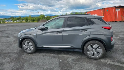 HYUNDAI Kona Premium