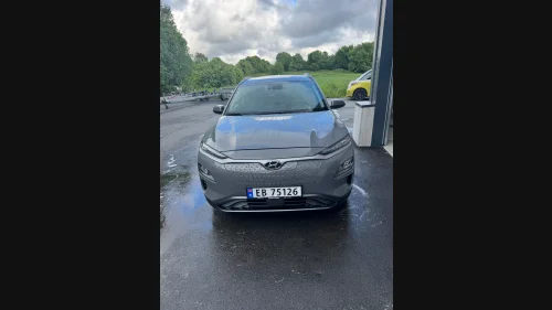 HYUNDAI Kona Premium