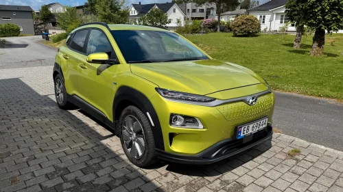 HYUNDAI Kona Premium