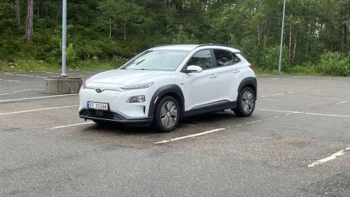 HYUNDAI Kona Long range 64 kW Hvit
