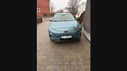 HYUNDAI Kona Premium