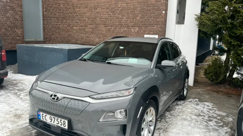 HYUNDAI Kona