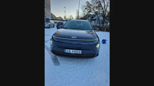 HYUNDAI KONA Premium LR