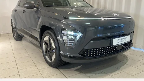 HYUNDAI KONA Premium LR RENTE 0,01% ACC BLUELINK HUD KAMERA ++