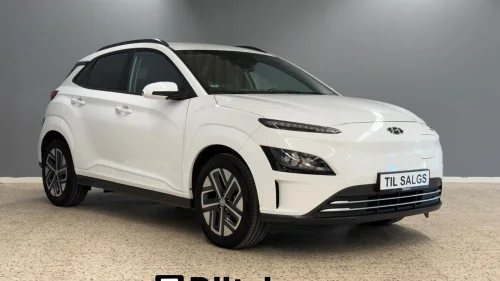 HYUNDAI Kona R.kamera | Krell | Navi | Rattvarme | CC