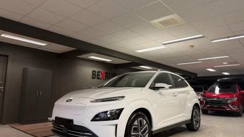 HYUNDAI Kona Adaptiv Cruise,V.Pumpe,Filvarsler,Rattvarme,LED,Keyless