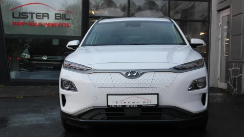 HYUNDAI Kona Long Range-soltak-484KM WLTP-pen bil-EUok til sept 2027