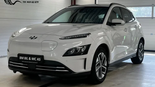 HYUNDAI Kona LR/R.Kam/484km//Headup/Hengerfeste/Klima/Kamera