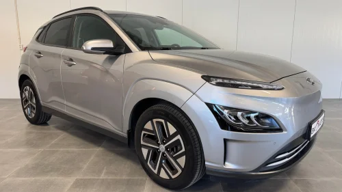 HYUNDAI Kona Trend SR/305km/S+V/kamera/Garanti/Historikk/2WD
