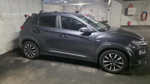 HYUNDAI Kona Premium