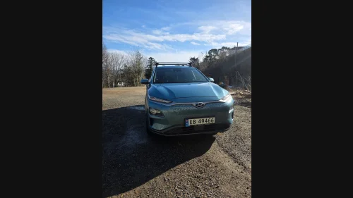 HYUNDAI Kona Premium fult utstyrt 484 km 64 kWh