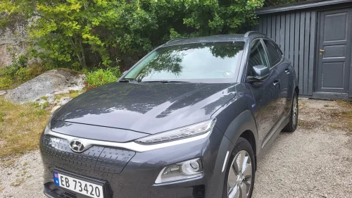HYUNDAI Kona Premium