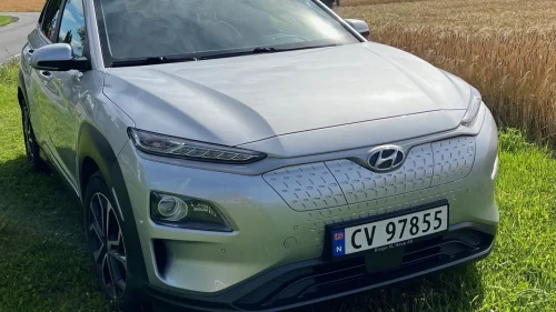 HYUNDAI Kona Premium