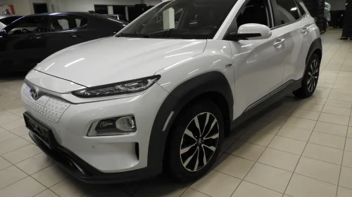 HYUNDAI Kona Premium