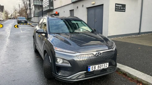 HYUNDAI Kona Strøken Kona premium Lav Km 9953 Batteri garanti 3år