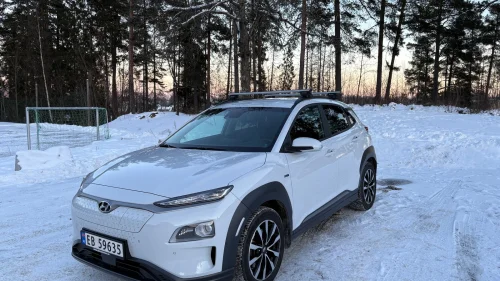 HYUNDAI Kona Premium